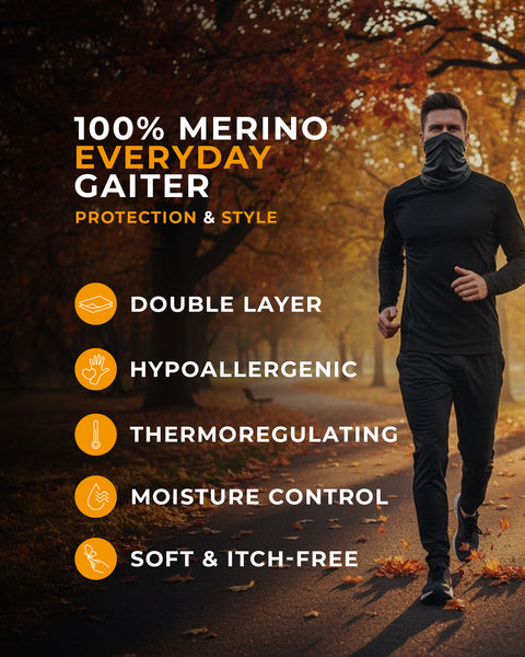 Mann läuft durch einen herbstlichen Park und trägt eine dunkle Merinowoll-Schlauchmaske; Überlagerungstext: „100 % Merino Alltags-Schlauchmaske – Schutz & Stil: doppellagig, hautfreundlich, temperaturausgleichend, feuchtigkeitsregulierend, weich & kratzfrei.“