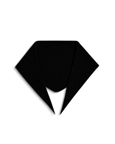 Packshot of knit Cashmere bandana in the white background