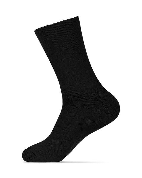 The menique men's merino lined sherpa socks in color black, in a white background, side view.