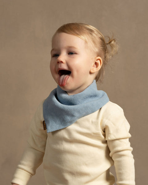 Linen Baby Bib One Size in cloudy blue