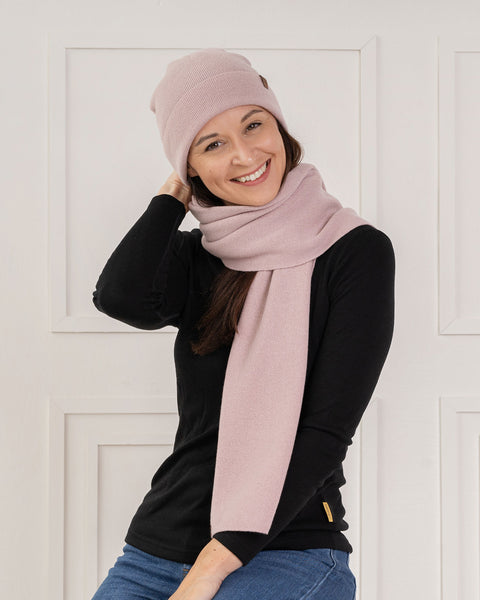 Women&#39;s Knit Beanie &amp; Scarf Merino &amp; Cashmere 2-Piece Set