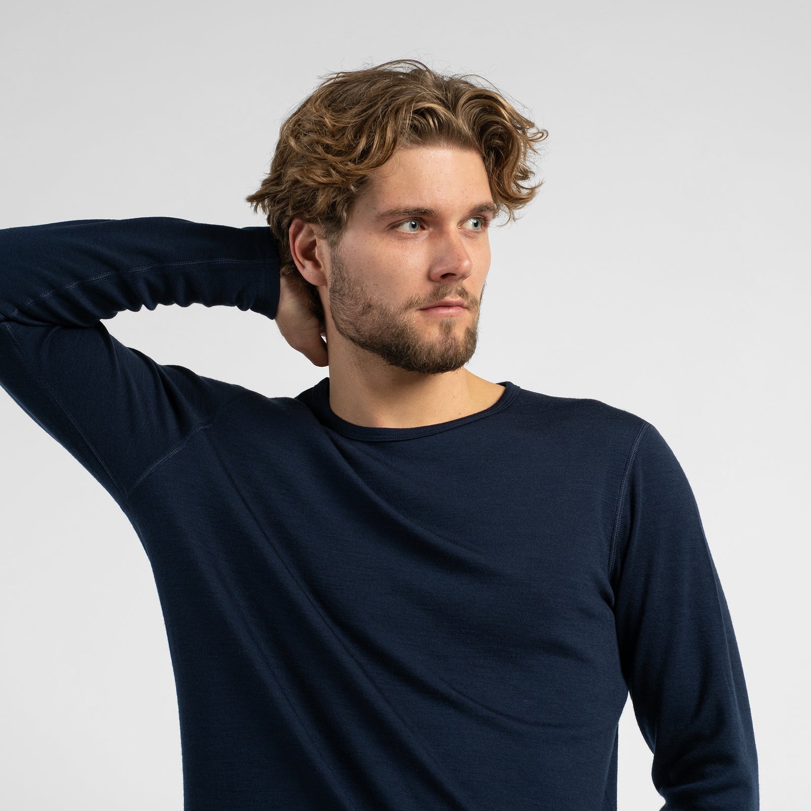 2-teiliges Set für Herren mit langärmeligem Oberteil und Hose aus 250er-Merinowolle in Marineblau