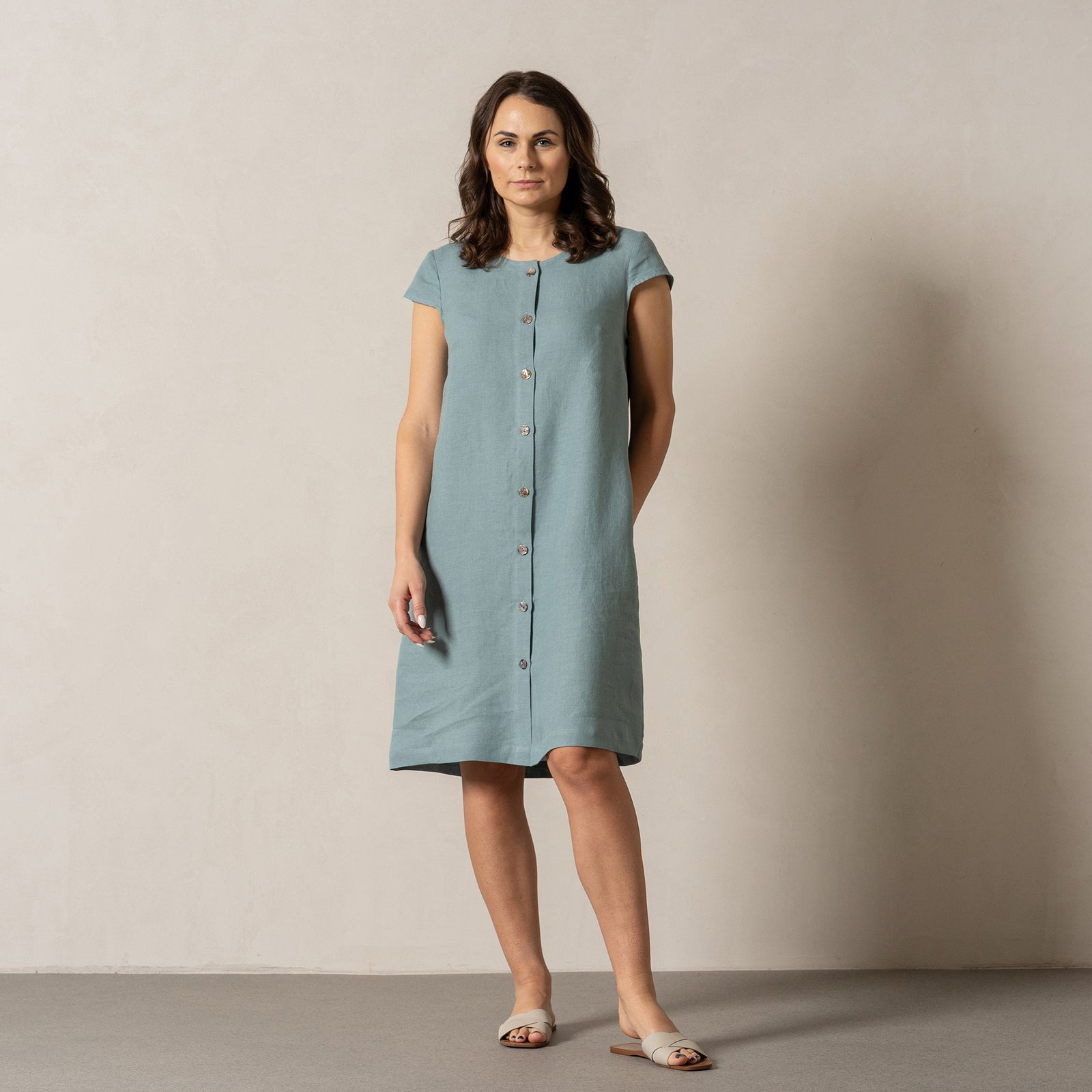 Lässiges Kleid mit Knopfleiste Harper