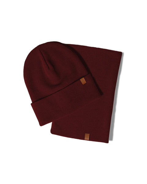 Women&#39;s Knitted Beanie &amp; Gaiter 2-Piece Set royal cherry