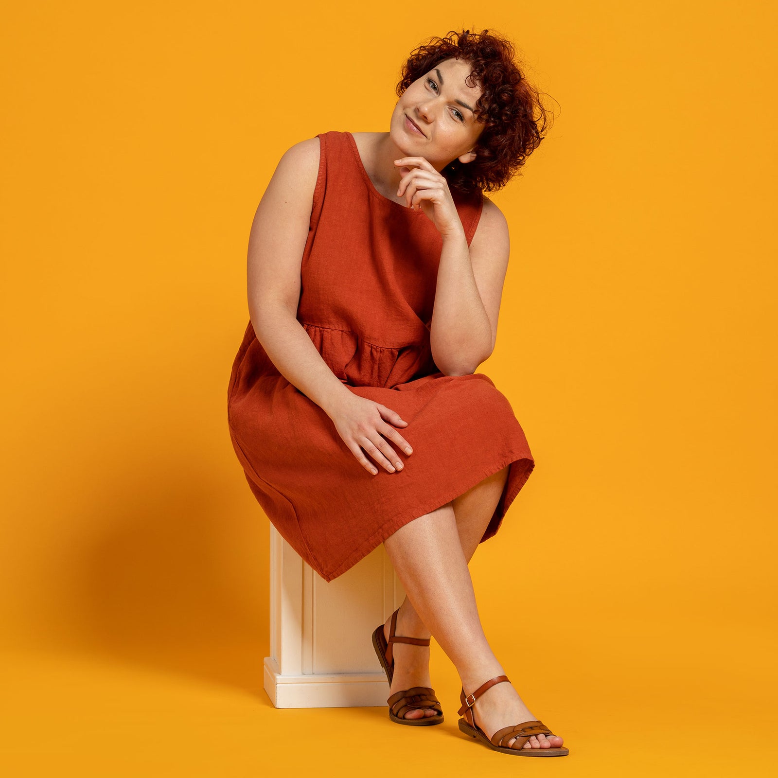 Smock Dress Eliza in cinnamon red color